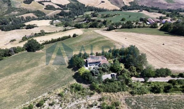 casa indipendente in vendita a Civitella di Romagna