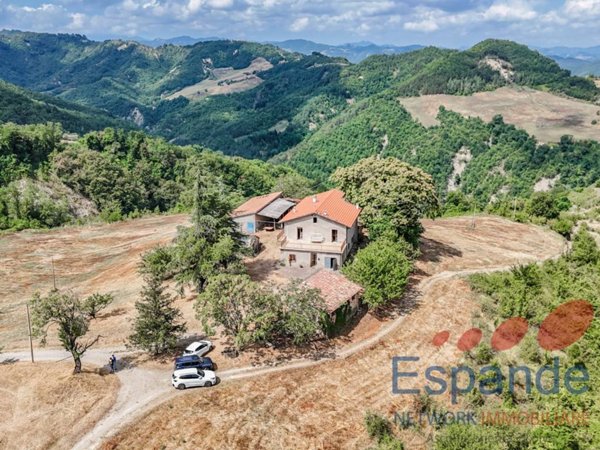 casa indipendente in vendita a Civitella di Romagna in zona Seggio