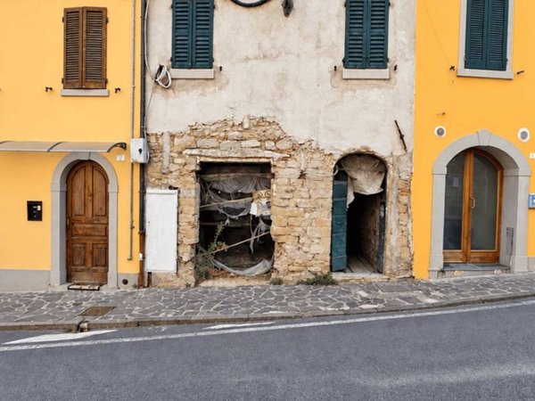 casa indipendente in vendita a Civitella di Romagna in zona Collina