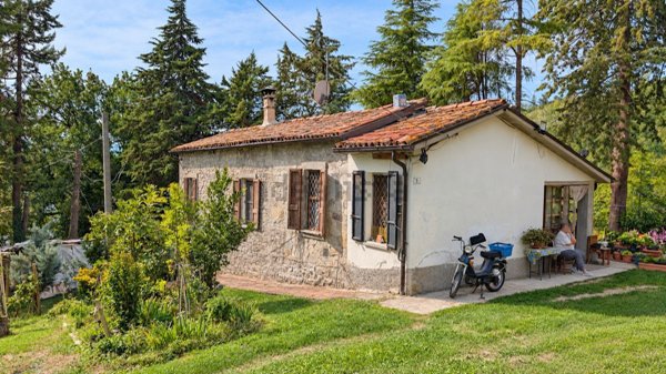 casa indipendente in vendita a Civitella di Romagna