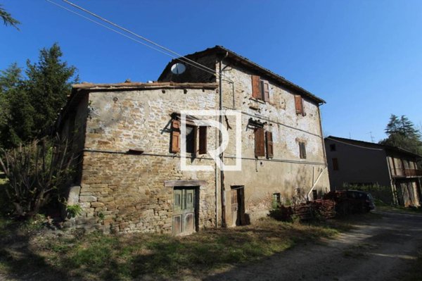 casa indipendente in vendita a Dovadola