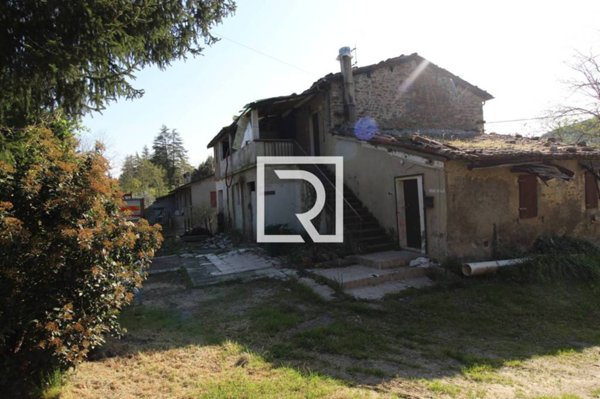 casa indipendente in vendita a Dovadola