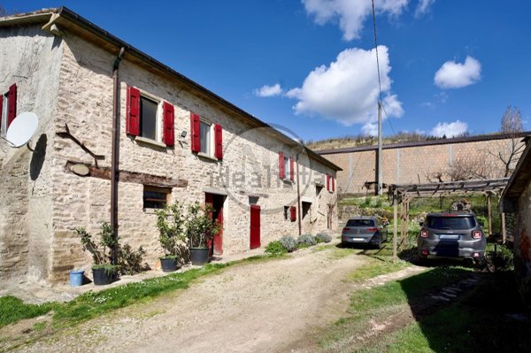 casale in vendita a Dovadola