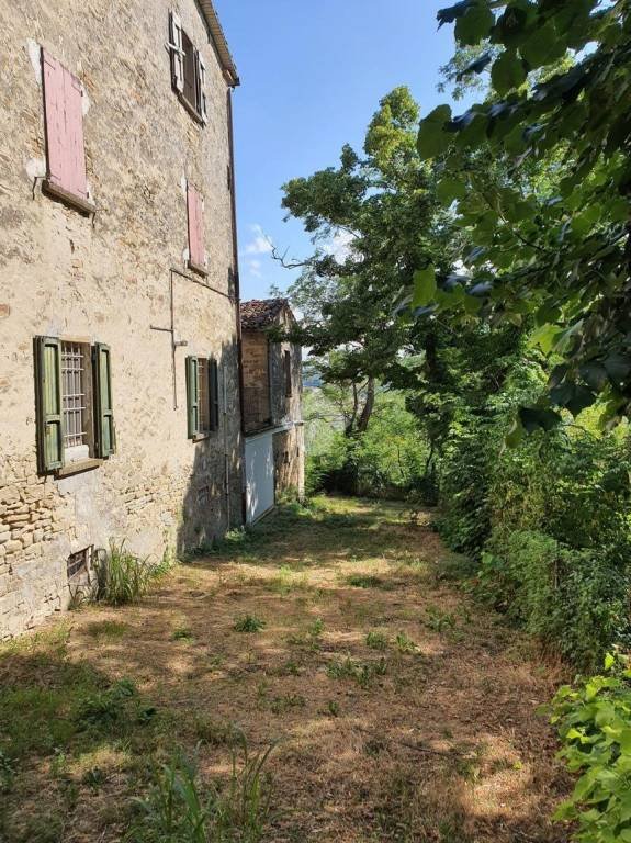 casa indipendente in vendita a Dovadola