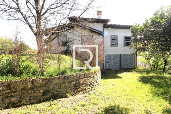casa indipendente in vendita a Dovadola