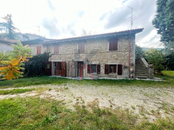 casa indipendente in vendita a Dovadola