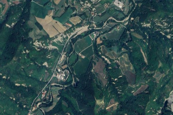 terreno edificabile in vendita a Dovadola