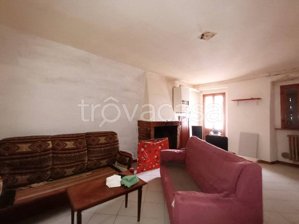 casa indipendente in vendita a Dovadola