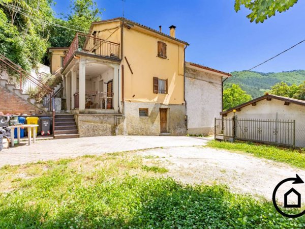 casa indipendente in vendita a Dovadola