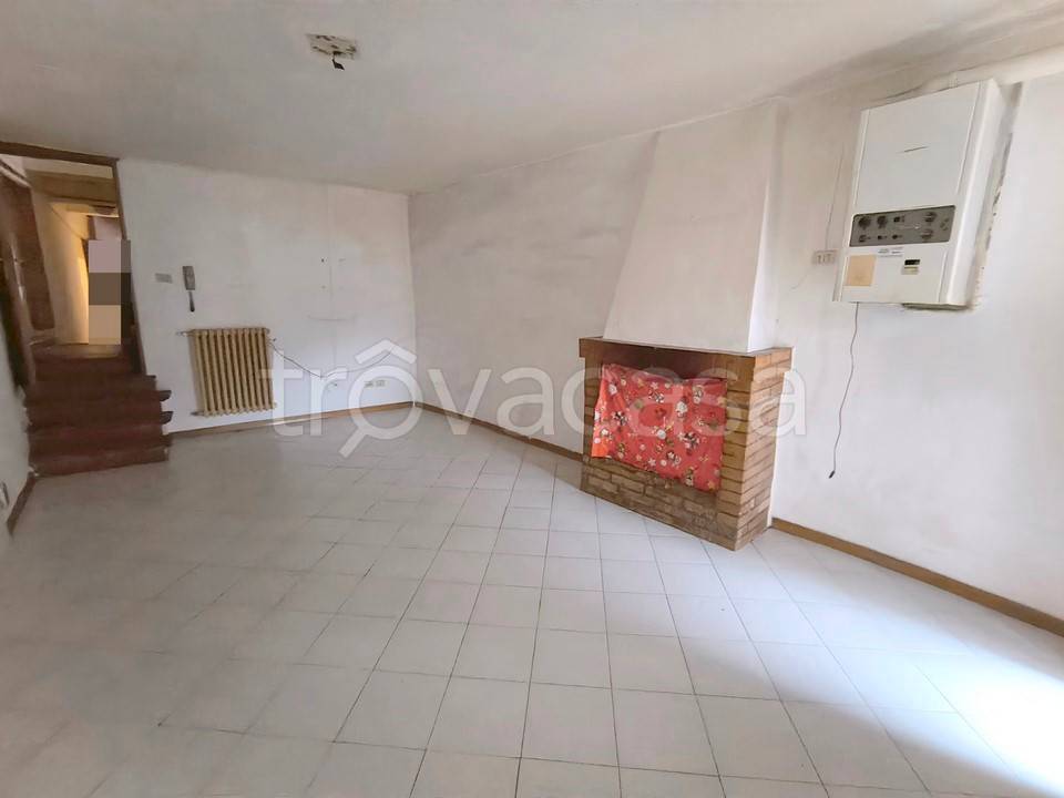 casa indipendente in vendita a Dovadola