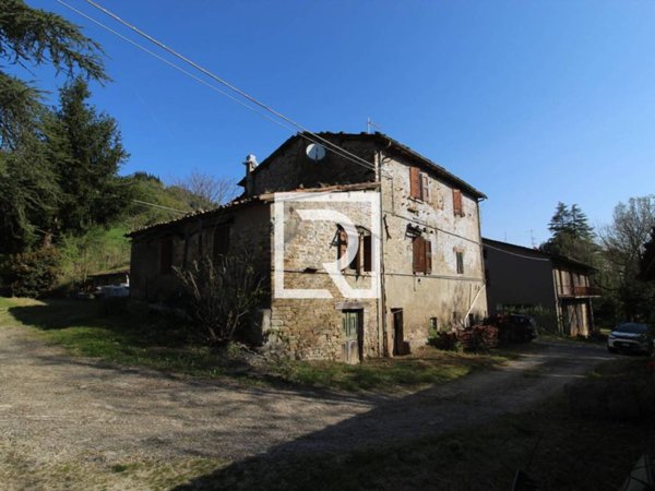 casa indipendente in vendita a Dovadola