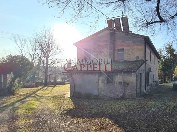casa indipendente in vendita a Forlì in zona Rovere