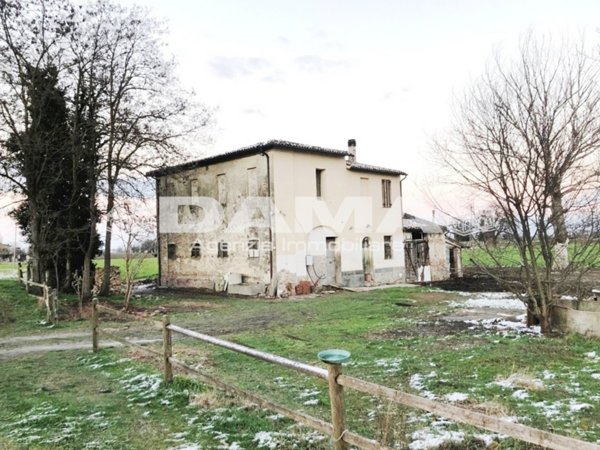 casa indipendente in vendita a Forlì in zona Roncadello