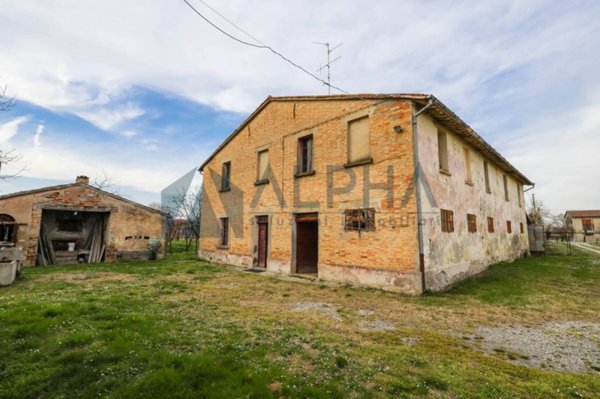 casa indipendente in vendita a Forlì in zona Villanova
