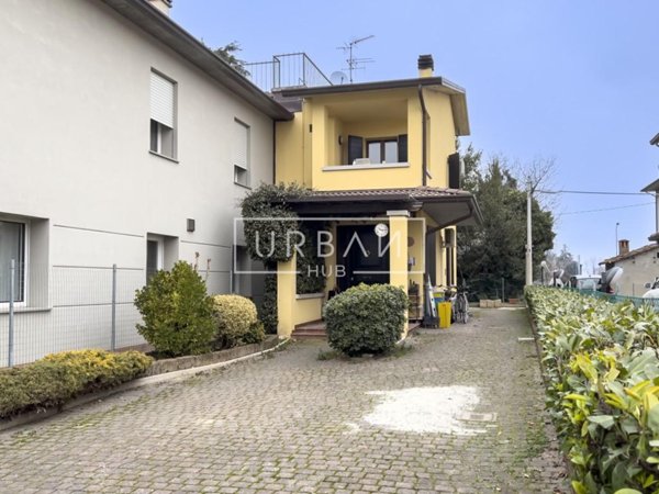 casa indipendente in vendita a Forlì in zona San Martino in Strada