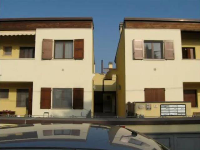 appartamento in vendita a Forlì in zona Volpina