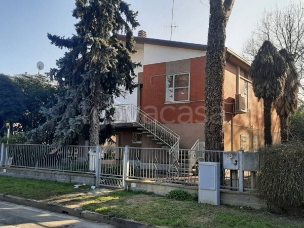 casa indipendente in vendita a Forlì in zona Romiti