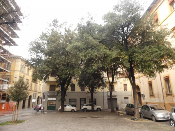 ufficio in vendita a Forlì in zona Centro Storico