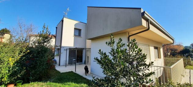 casa indipendente in vendita a Forlì in zona Cava