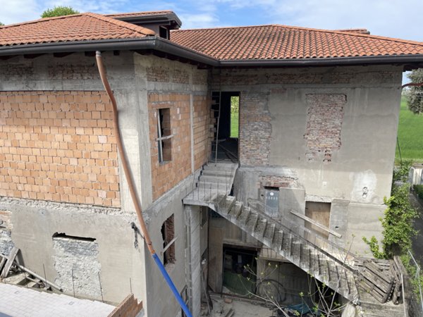 casa indipendente in vendita a Forlì in zona Magliano
