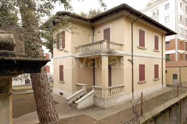 casa indipendente in vendita a Forlì in zona Centro Storico