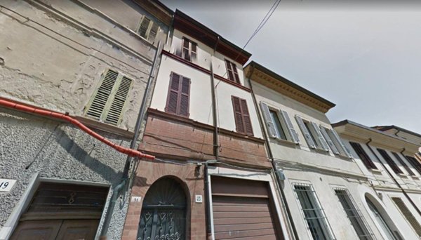 casa indipendente in vendita a Forlì in zona Centro Storico