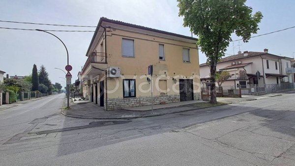 casa indipendente in vendita a Forlì in zona Bussecchio