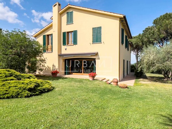 casa indipendente in vendita a Forlì in zona Ravaldino in Monte