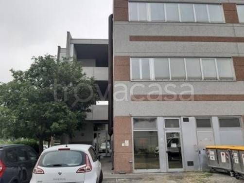 ufficio in vendita a Forlì in zona Coriano