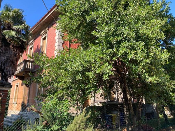 casa indipendente in vendita a Forlì in zona Musicisti / Grandi Italiani