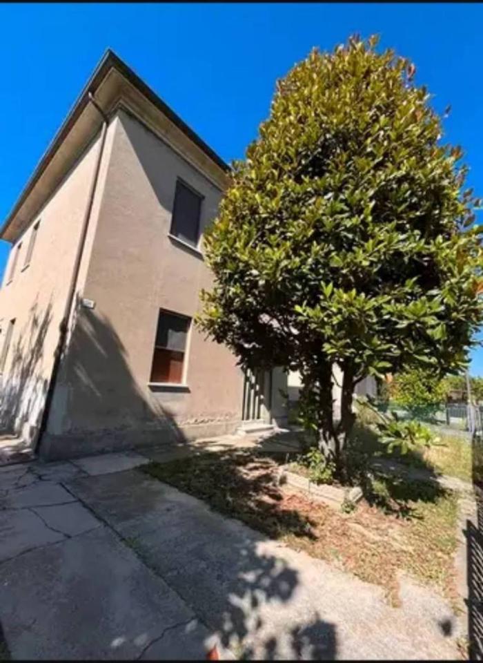 casa indipendente in vendita a Forlì