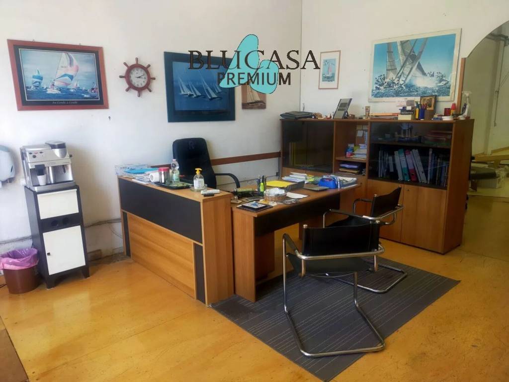 locale commerciale in vendita a Forlì in zona Musicisti / Grandi Italiani