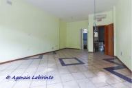 locale commerciale in vendita a Forlì in zona Cà Ossi