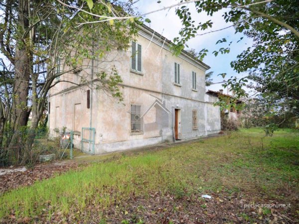 casa indipendente in vendita a Forlì in zona Bussecchio