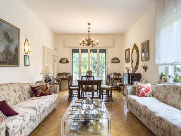 casa indipendente in vendita a Forlì