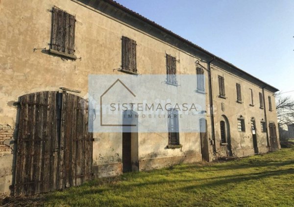 casa indipendente in vendita a Forlì