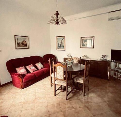 casa indipendente in vendita a Forlì in zona Centro Storico