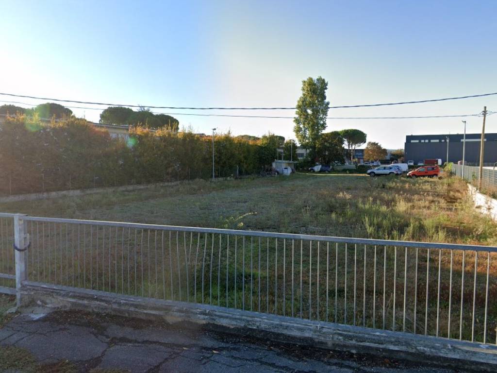 terreno edificabile in vendita a Forlì