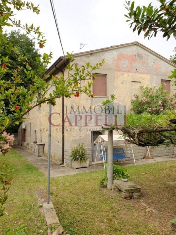 casa indipendente in vendita a Forlì in zona Rovere