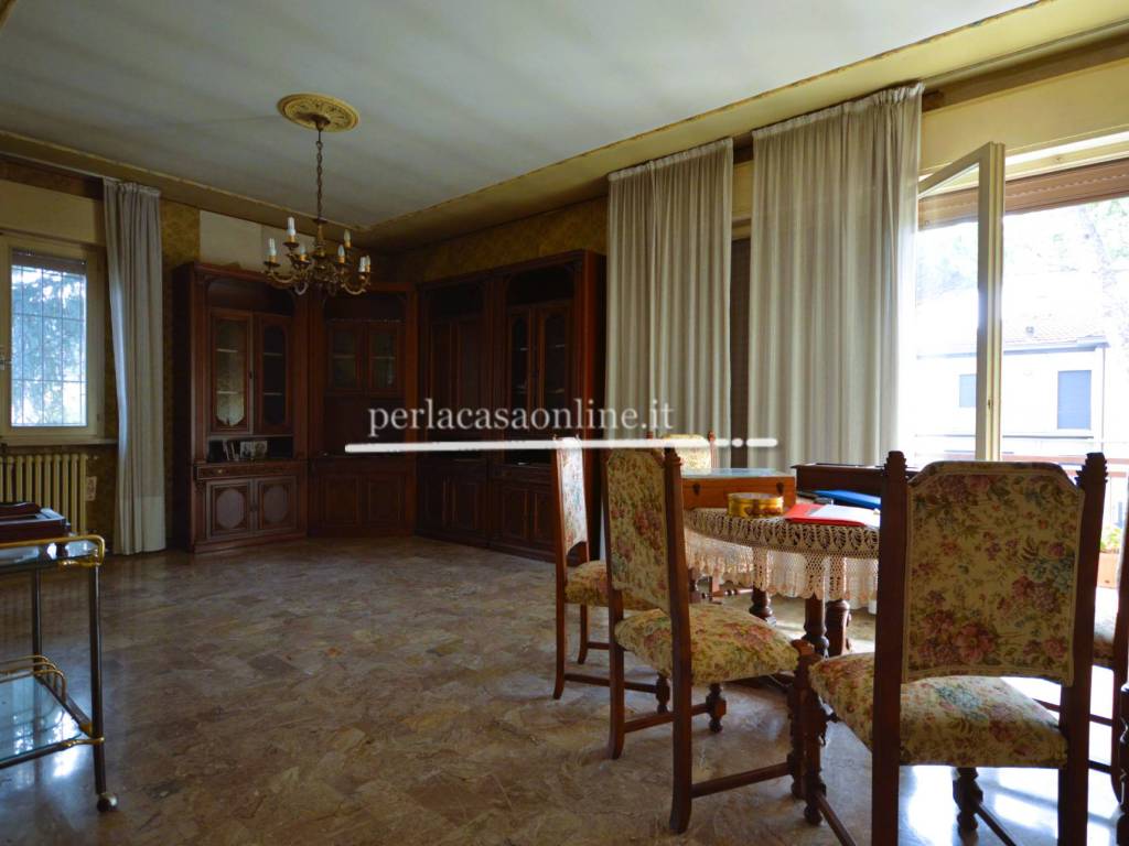 casa indipendente in vendita a Forlì in zona Quattro