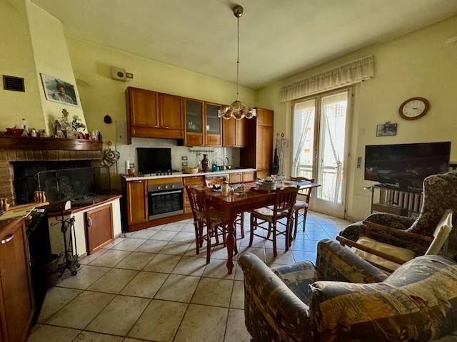casa indipendente in vendita a Forlì in zona Centro Storico