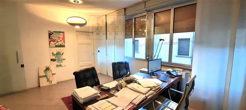 ufficio in vendita a Forlì in zona Centro Storico