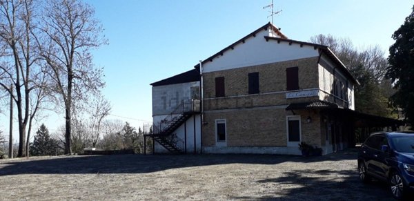 negozio in vendita a Forlì