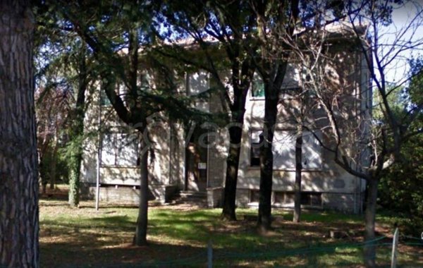 casa indipendente in vendita a Forlì in zona Grisignano