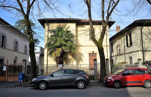 casa indipendente in vendita a Forlì in zona Centro Storico