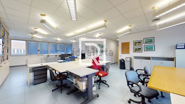 ufficio in vendita a Forlì in zona Coriano