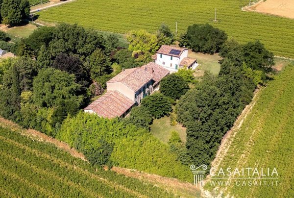 villa in vendita a Forlì in zona Centro Storico