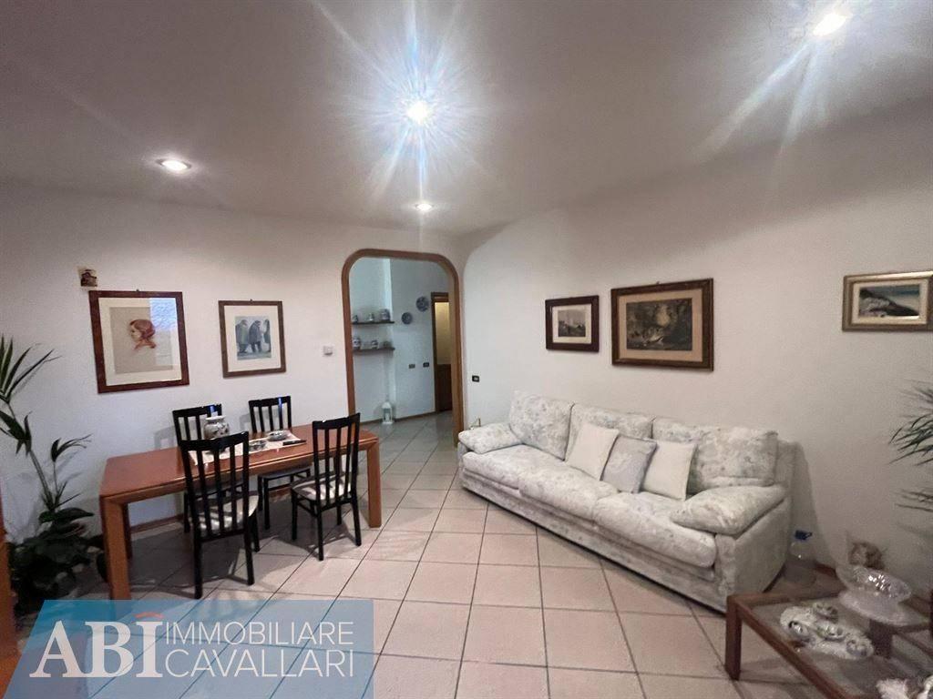 casa indipendente in vendita a Forlì in zona Rovere
