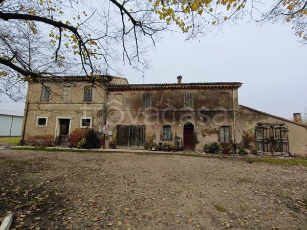 casa indipendente in vendita a Forlì in zona Carpinello