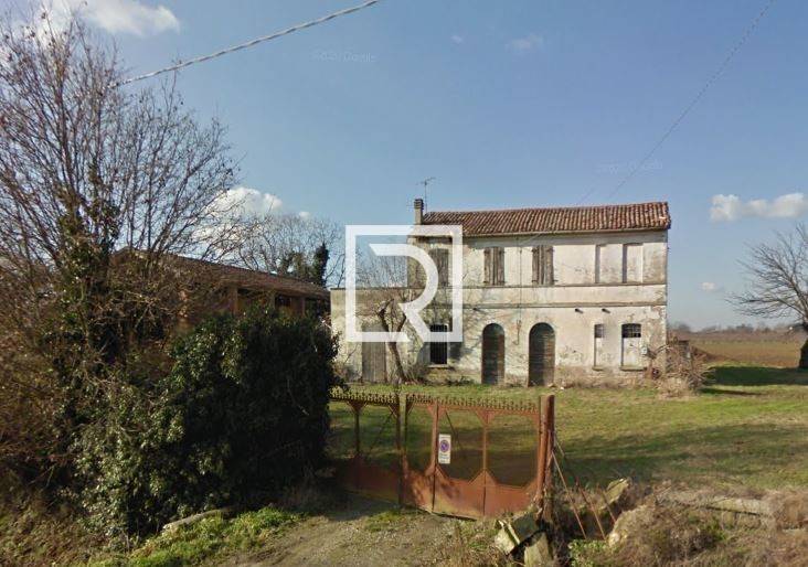 casa indipendente in vendita a Forlì in zona Quattro